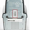 Numéro de série indiqué sur une étiquette blanche apposée sous la base du système d'infusion
