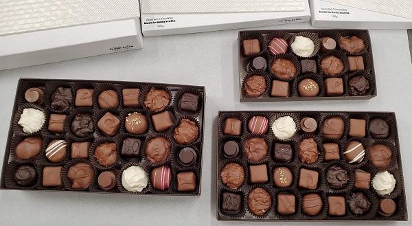 Sweet Spot Chocolate Shop – Assorted Chocolates (white box)